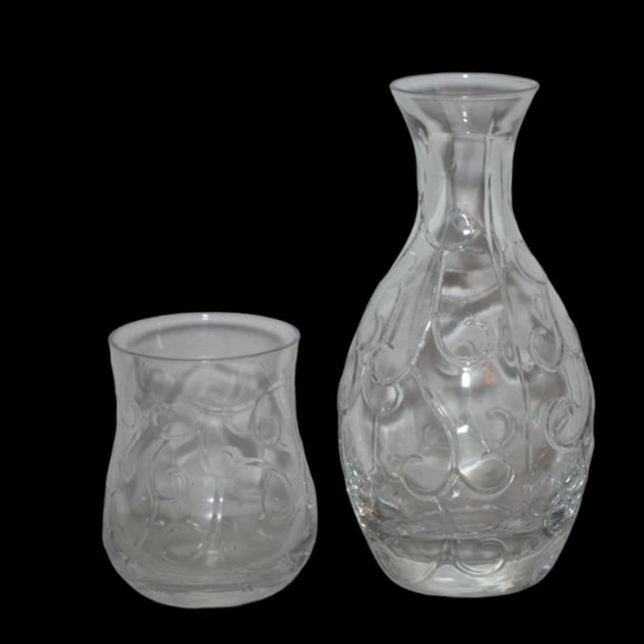 Clear Glass Tumble Up Swirl Design Drinking Glass And Pitcher - Picture 1 of 2